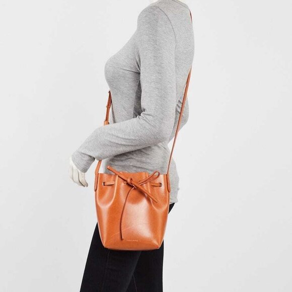 Mansur Gavriel Cammello/Rosa Vegetable Leather Mini Mini Bucket Bag - Picture 3 of 9